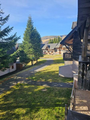 App 2 chambres SuperBesse 35m2 4 à 6 personnes proches Lacs et commerces